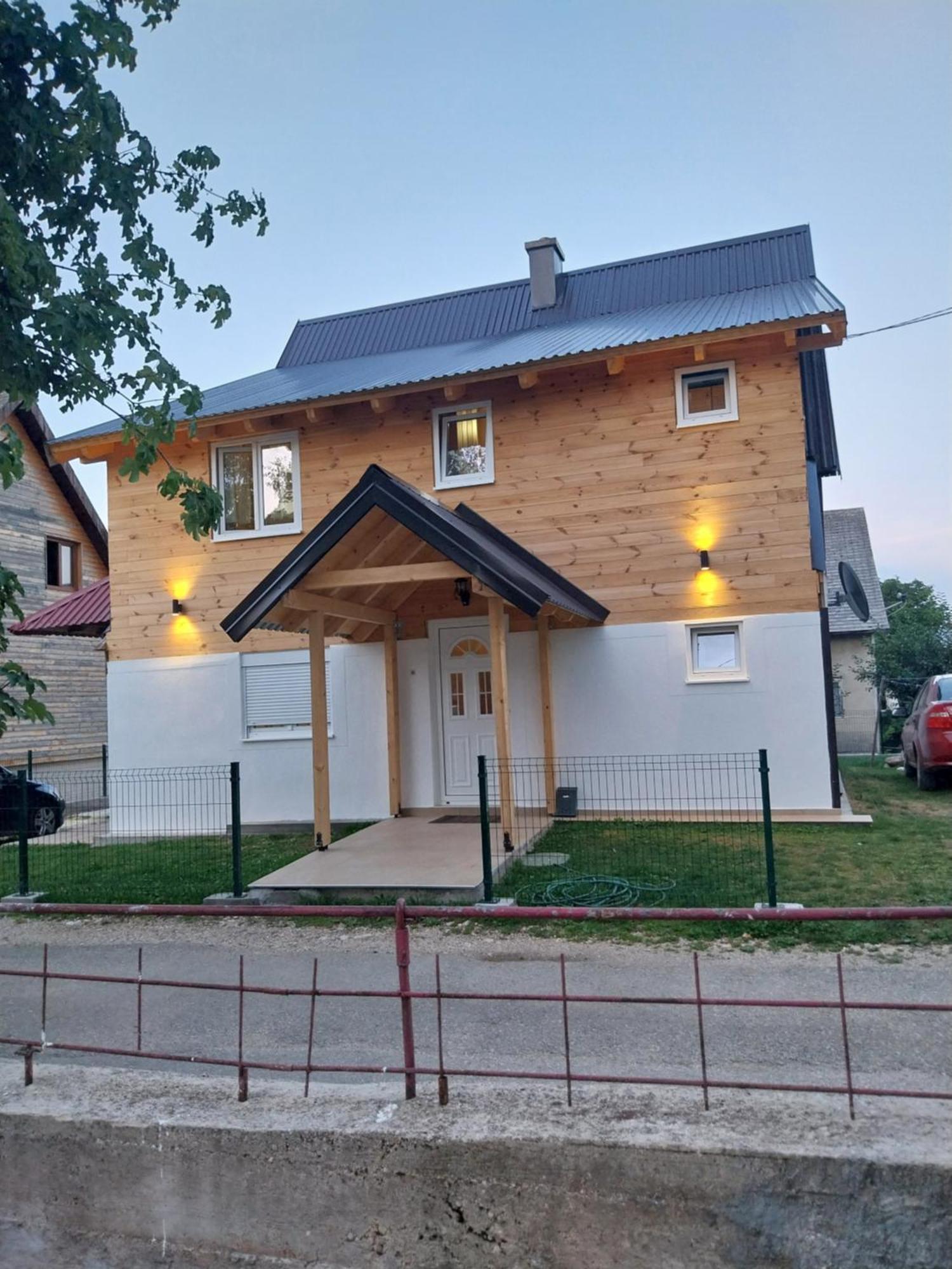 Rent a house - "Laki" Villa Žabljak Buitenkant foto